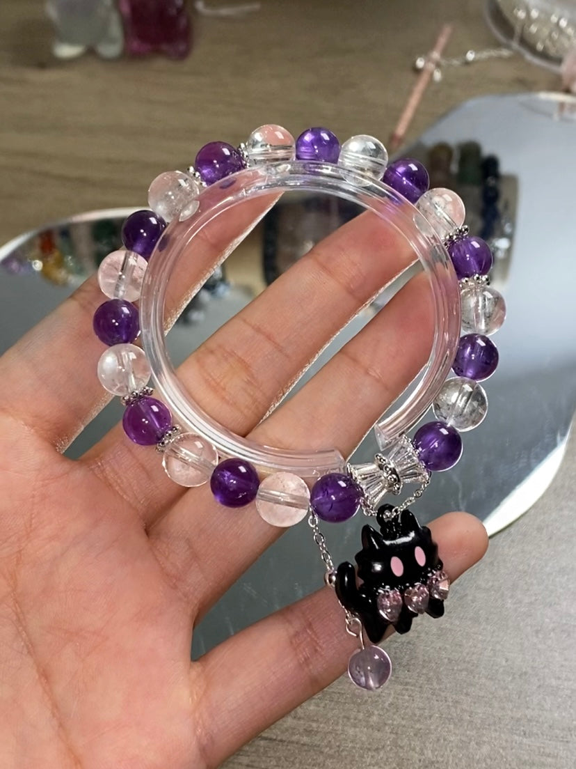 Kitty Staring | Amethyst & Clear Quartz